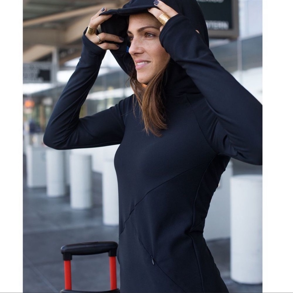 Betabrand Red Eye Travel Dress in Black XL